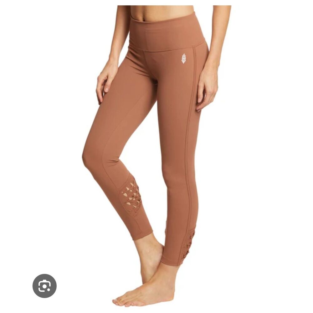 Free people movement Revelation yoga leggings size XS